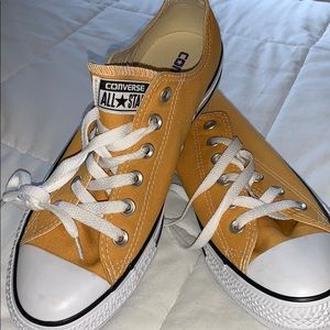 Chuck Taylor Original Converse - never worn